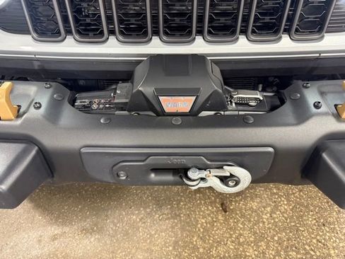 Used 2024 Jeep Wrangler Rubicon 392 image 10