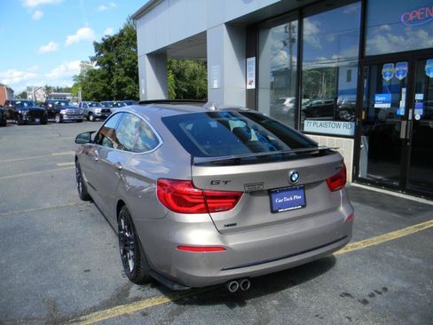 Used 2018 BMW 330i Gran Turismo xDrive AWD/4WD image 8