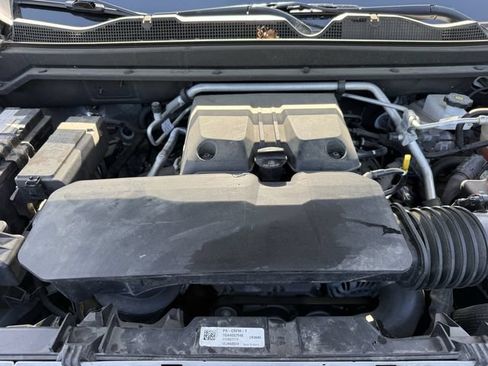 Used 2024 Chevrolet Colorado Z71 w/ Safety Package AWD/4WD image 31