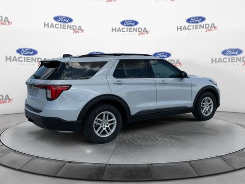 Used 2026 Ford Explorer Active RWD image 5