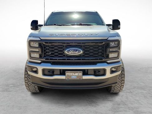 Used 2024 Ford F250 Lariat w/ Sport Appearance Package image 3