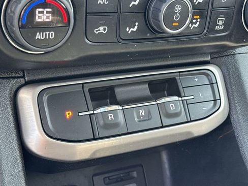 Used 2023 GMC Acadia Denali w/ Denali Technology Package FWD image 14