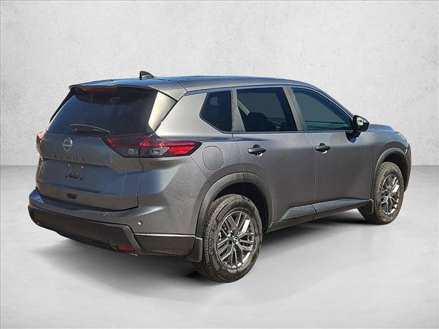 Used 2025 Nissan Rogue S FWD image 5