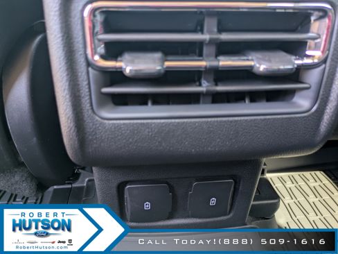 New 2025 Lincoln Corsair FWD w/ Equipment Group 101A image 15