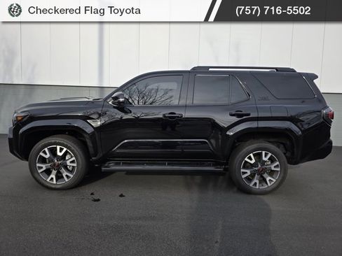 Used 2025 Toyota 4Runner TRD Sport Premium image 3