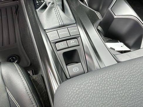 New 2026 Toyota Camry SE FWD image 14