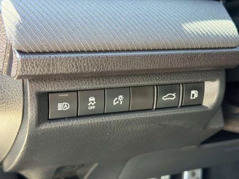 Used 2025 Toyota Camry SE w/ Convenience Package FWD image 24