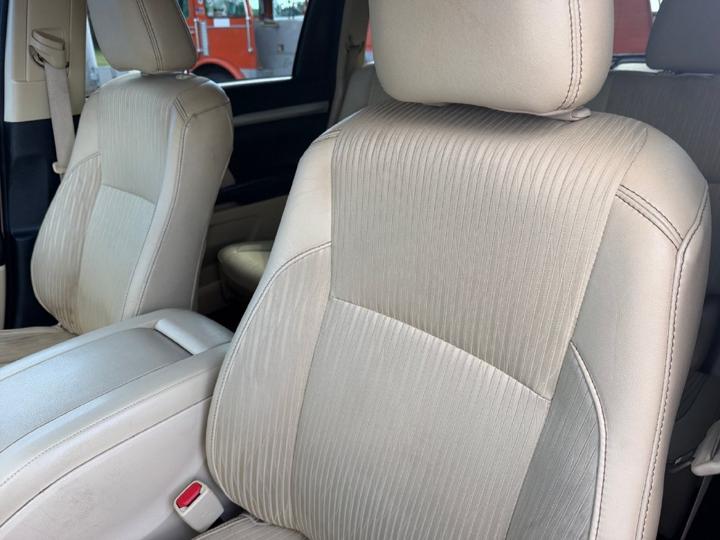 Used 2016 Toyota Highlander Plus FWD image 13