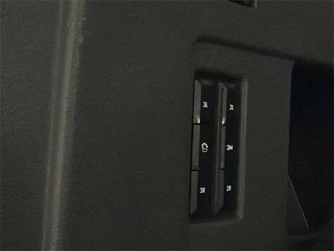 Used 2022 Lincoln Navigator L Reserve image 11