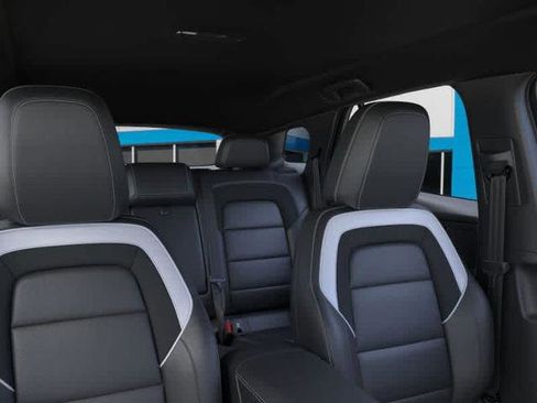 New 2026 Chevrolet Blazer EV LT image 24