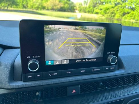 Used 2023 Honda CR-V LX image 24