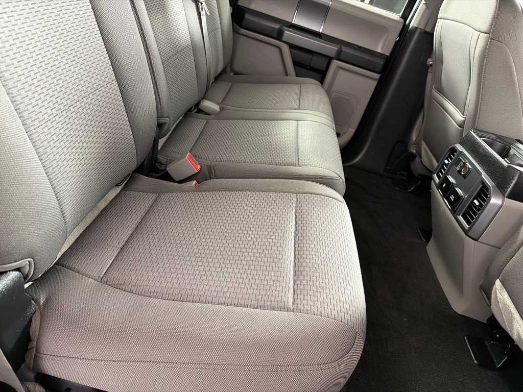 Used 2018 Ford F150 XLT w/ Equipment Group 302A Luxury AWD/4WD image 18