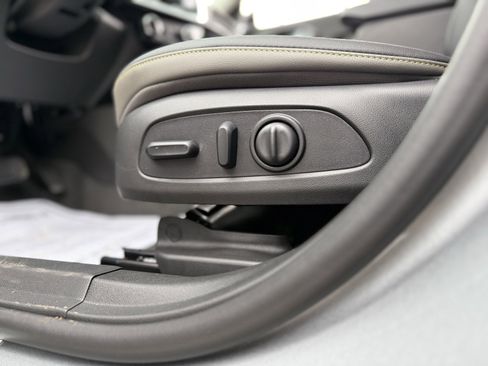 New 2026 Chevrolet Trax ACTIV image 16