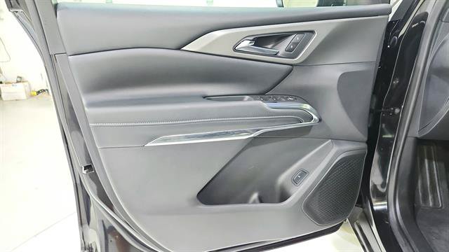 Used 2026 Chevrolet Traverse LT AWD/4WD image 21