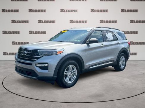 Used 2021 Ford Explorer XLT w/ Equipment Group 202A AWD/4WD image 1