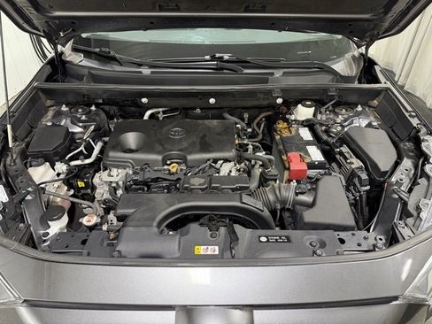 Used 2021 Toyota RAV4 XLE image 26