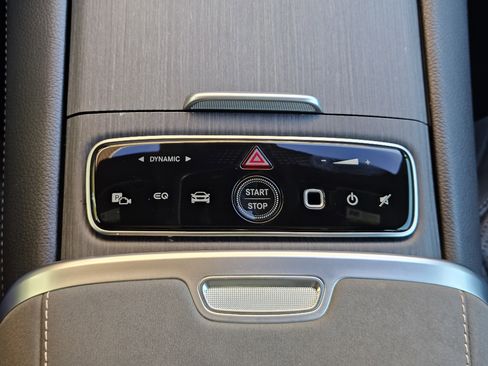 Used 2023 Mercedes-Benz EQS 580 4MATIC SUV image 16