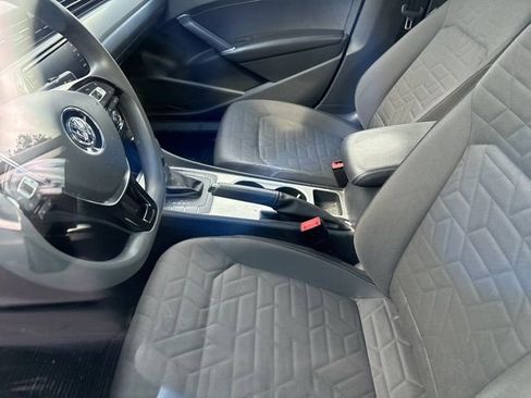 Used 2020 Volkswagen Passat 2.0T S image 10