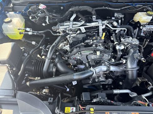 New 2025 Ford Ranger XLT w/ Equipment Group 301A High image 16