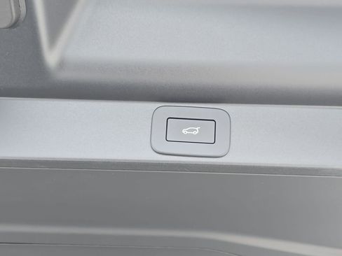 New 2026 Land Rover Range Rover SE AWD/4WD image 13
