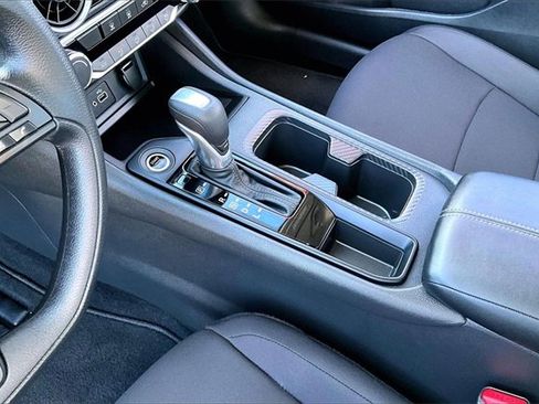 Certified 2025 Nissan Sentra S image 17