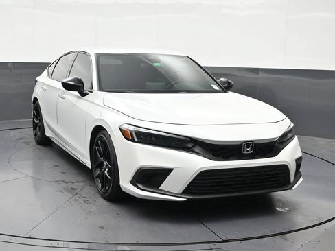 Used 2024 Honda Civic Sport image 7