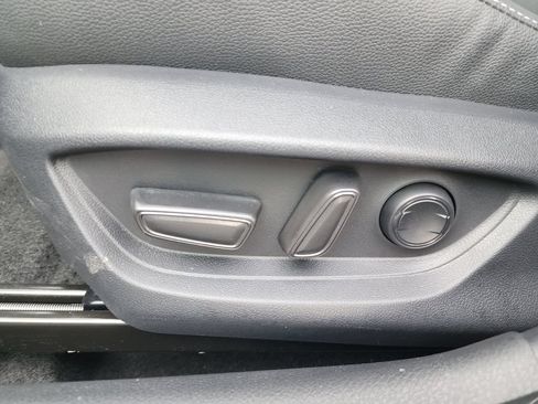 Used 2025 Toyota Camry SE FWD image 22
