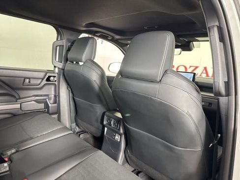 Used 2025 Toyota 4Runner TRD Off-Road Premium image 19