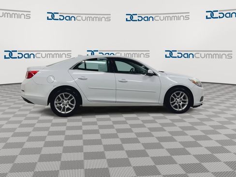 Used 2014 Chevrolet Malibu LT w/ Power Convenience Package image 9