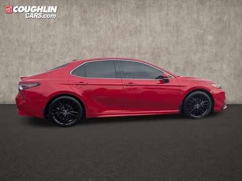 Used 2024 Toyota Camry image 8