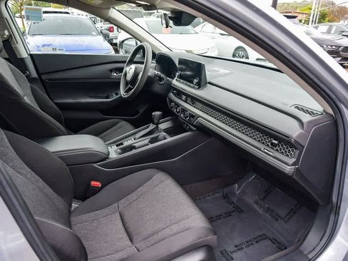 Used 2023 Honda Accord LX image 15