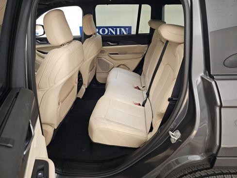 New 2025 Jeep Grand Cherokee Limited w/ Luxury Tech Group II image 45