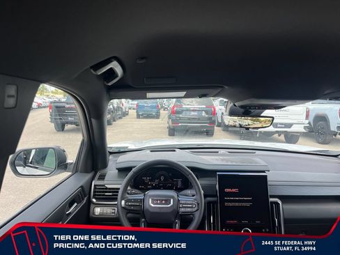 New 2026 GMC Acadia AT4 w/ Luxury Package AWD/4WD image 14