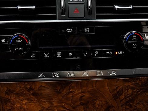 Used 2024 Nissan Armada SL image 21