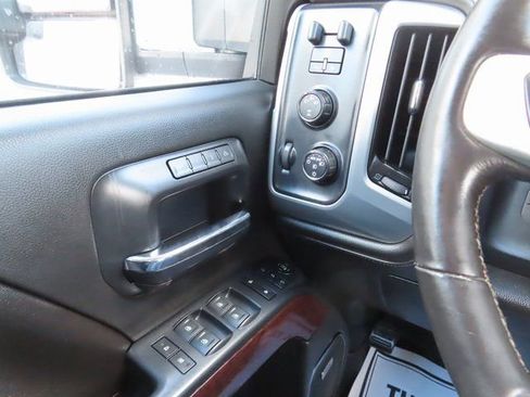 Used 2015 GMC Sierra 2500 SLT image 30