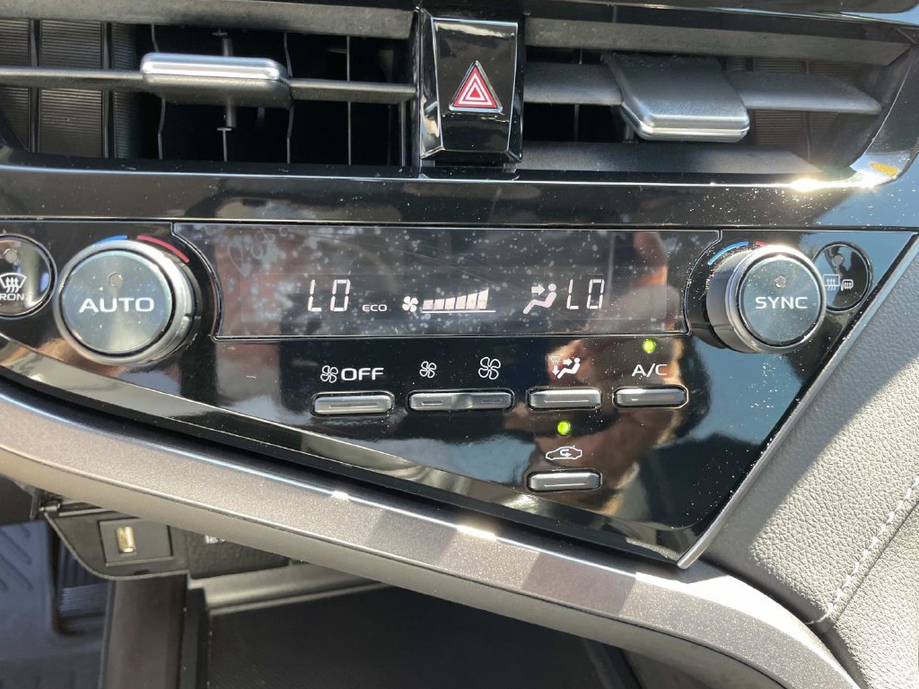 Used 2023 Toyota Camry SE FWD image 17