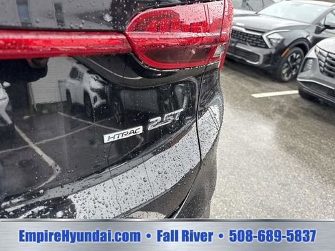 Used 2022 Hyundai Santa Fe Limited AWD/4WD image 6