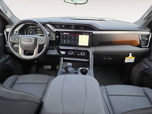 New 2026 GMC Sierra 1500 Denali w/ Technology Package image 3