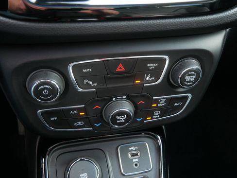 Used 2021 Jeep Compass Limited w/ Sun and Sound Group AWD/4WD image 33