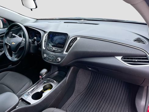 Used 2023 Chevrolet Malibu RS FWD image 26