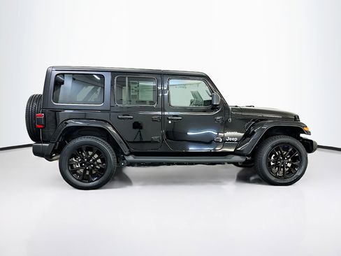 Used 2023 Jeep Wrangler Unlimited Sahara w/ Cold Weather Group AWD/4WD image 10