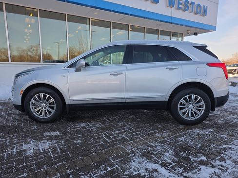 Used 2018 Cadillac XT5 Luxury w/ Driver Awareness Package image 2