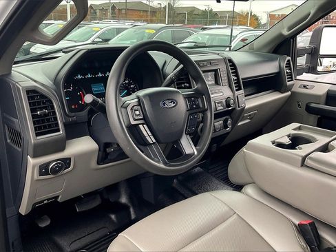 Used 2022 Ford F250 XL w/ STX Appearance Package image 12