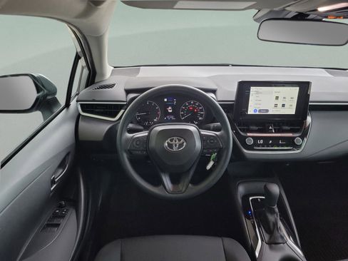 Certified 2025 Toyota Corolla LE image 19