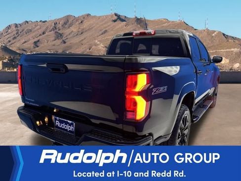 Used 2025 Chevrolet Colorado Z71 image 4