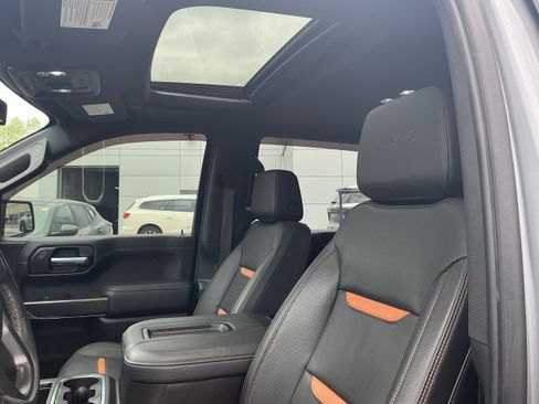 Used 2022 GMC Sierra 1500 AT4 w/ AT4 Preferred Package AWD/4WD image 7