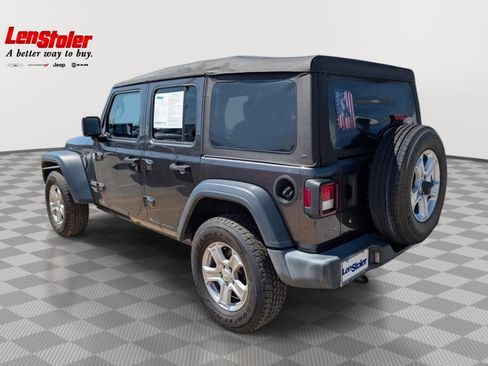 Used 2019 Jeep Wrangler Unlimited Sport S AWD/4WD image 3