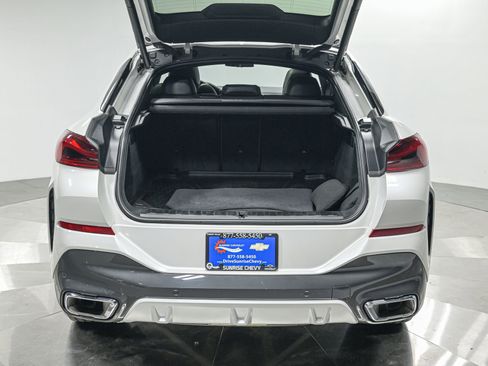 Used 2023 BMW X6 xDrive40i w/ M Sport Package image 6