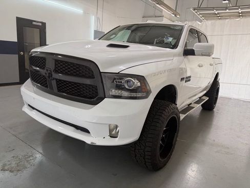 Used 2018 RAM 1500 Sport w/ Quick Order Package 26Q Night AWD/4WD image 22