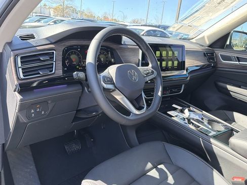 New 2026 Volkswagen Atlas SEL image 10